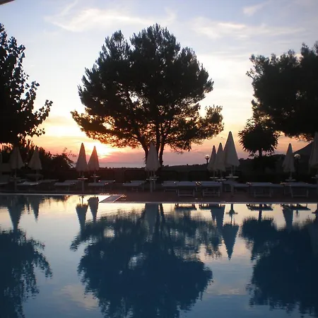 Aparthotel Fonteluna 3*