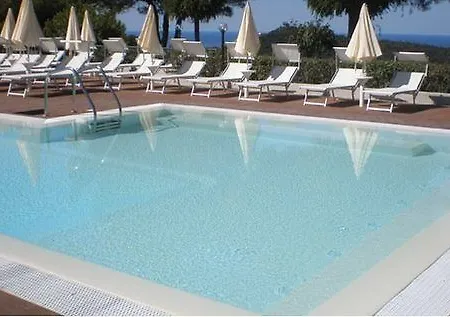 Lägenhetshotell Fonteluna 3*