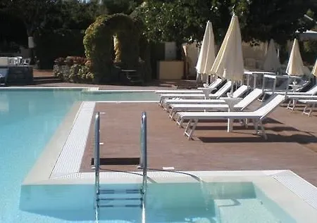 Fonteluna Apartmanhotel 3*